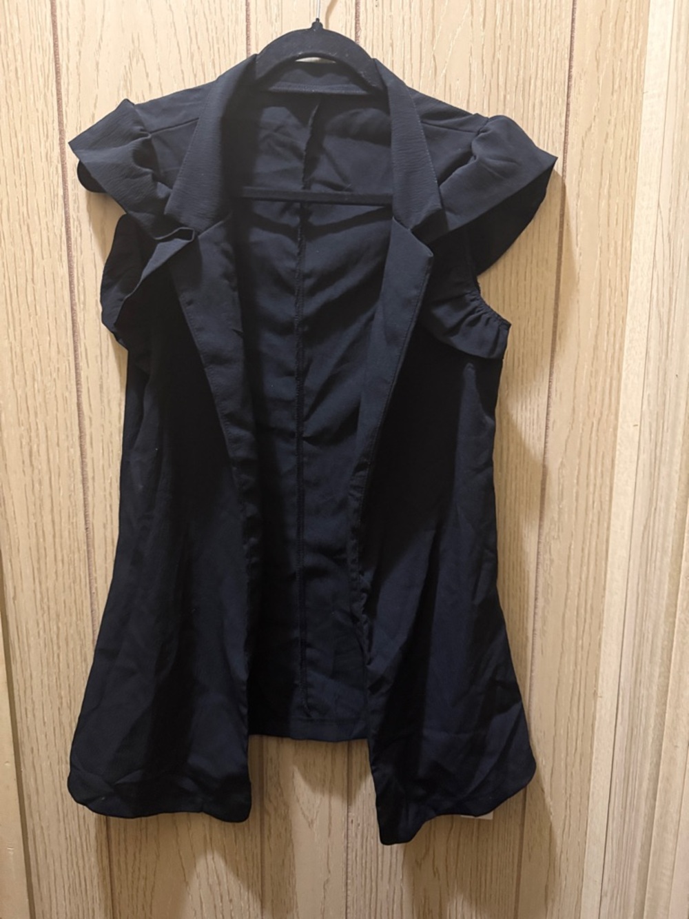 5/$20 - YOZY Black Sleeveless Open Front Blazer Vest